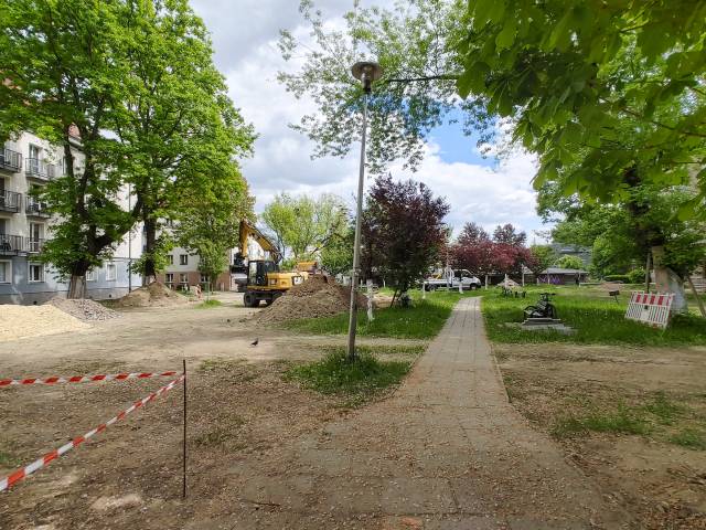 Zagospodarowanie podwórka pomiędzy ulicami Budowlanych, Bałuckiego i Bema